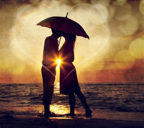 Download Sunset Couple Romantic Wallpapers Hd Wallpaper Or Images For