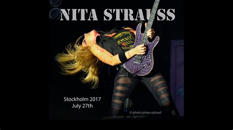 Nita Strauss Amazing Guitar Solo In 4k Video Stockholm 2017 Youtube