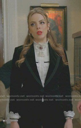 Dynasty Outfits At Wornontv Net In Woman Suit Fashion Elizabeth