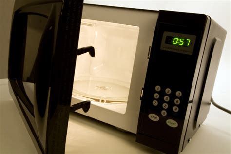 Fact Or Fake 79 Does Microwaving Food Really Remove Its Nutritional