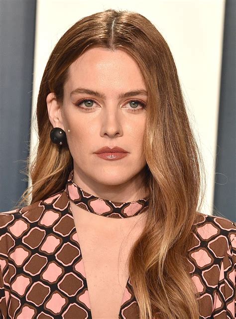 riley keough shares emotional note to her late brother after sudden passing riley keough hair