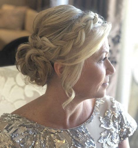 55 Stunning Mother Of The Bride Hairstyles For 2023 Fabbon
