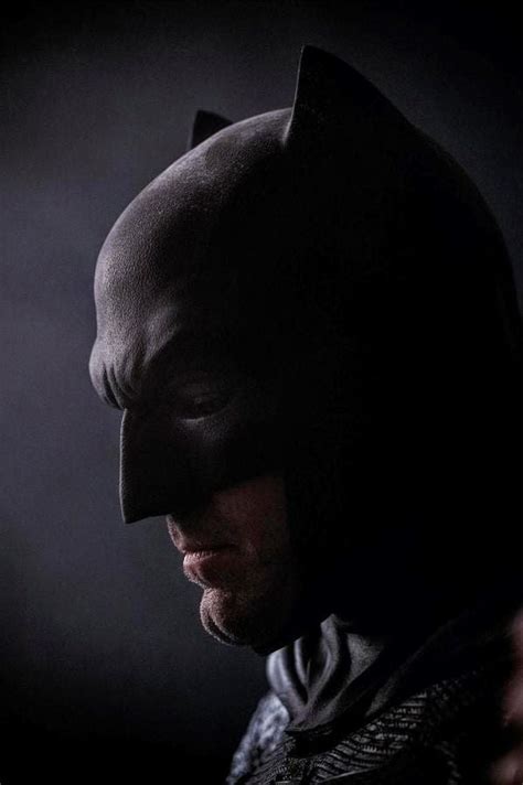 New Ben Affleck As Batman Photo From Batman V Superman Dawn Of Justice