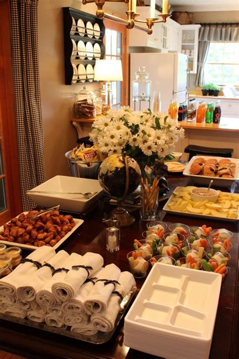 These graduation party ideas will help you celebrate your graduate in a major way. Food ideas for the graduation party: | College graduation ...