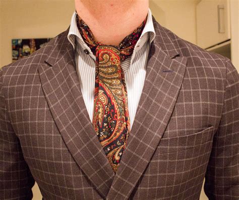 Ways To Wear A Scarf Men 10 Manly Ways To Tie A Scarf How To Wear