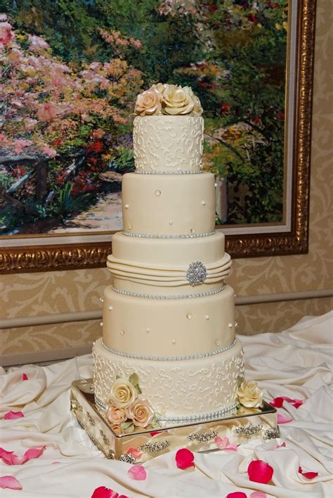 Ts Wedding Cake Wedding Cakes Cake Love Is Sweet