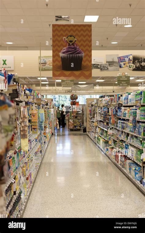 Food Aisles At A Publix Supermarket Florida Stock Photo Alamy