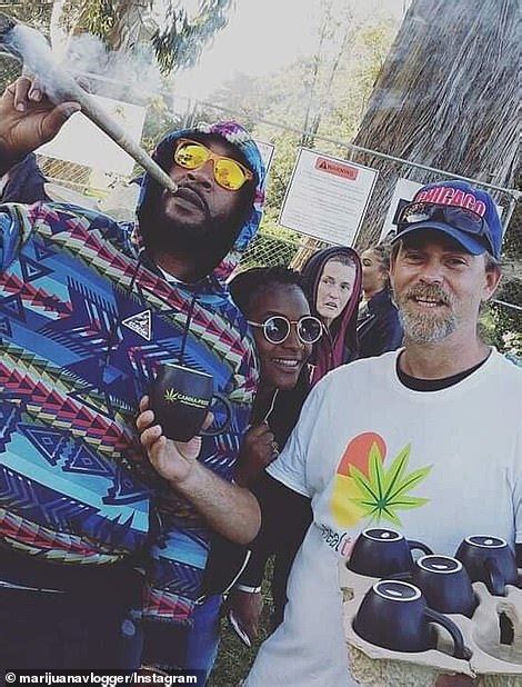 Stoners Around The Us And Canada Celebrate 420 Day After Ten States