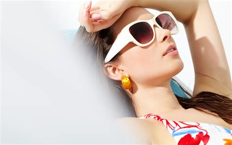 Sunglasses Girl Hd Wallpaper