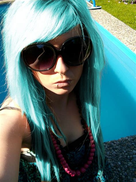 Blue Turquoise Emo Scene Hair Style For Girls German