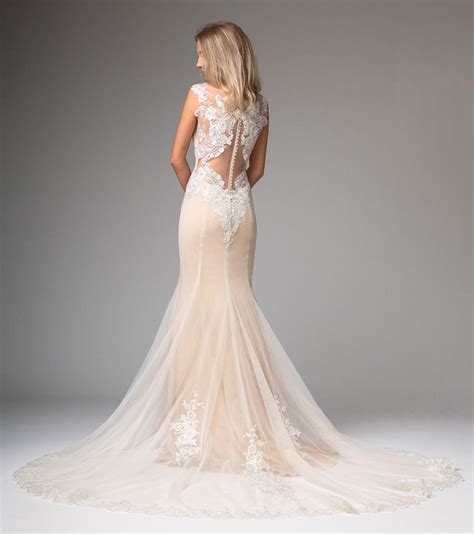 We did not find results for: Blush Brautkleid aus Vintage Spitze - Kleiderfreuden