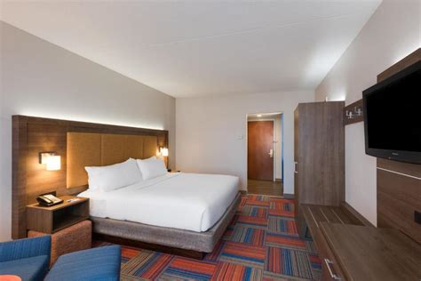 Stay at one of the best hotels in cambridge, maryland. HOLIDAY INN EXPRESS® CAMBRIDGE MD - Cambridge MD 2715 ...