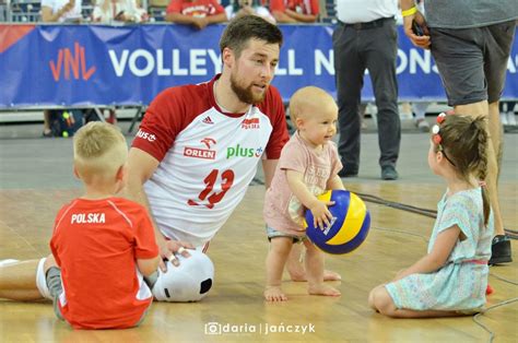 Polacy mistrzami świata w siatkówce! Siatkówka 💞 (With images) | Siatkówka, Siatkarze, Zabawne memy