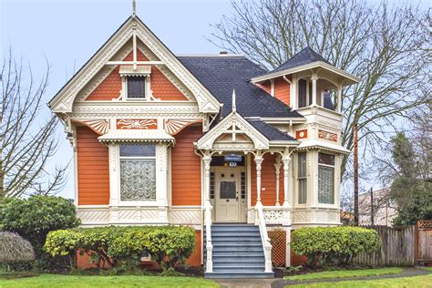 With point2, you can easily browse through beavercreek, or single family homes for sale, townhouses, condos and commercial properties, and quickly get a general perspective on the real estate prices. 50 Historic Homes for Sale In Every State Across America ...