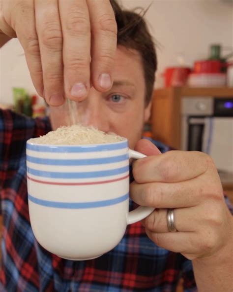 How To Cook Perfect Fluffy Rice Jamie Oliver Video Jamie Oliver Recipes Jamie Oliver