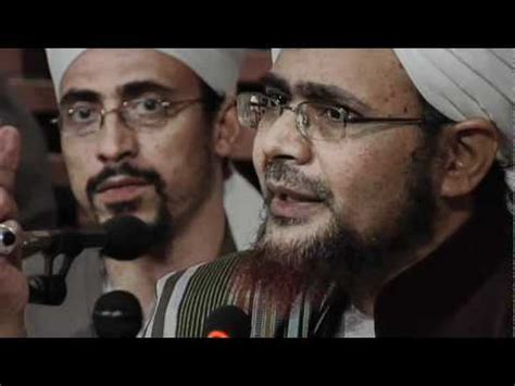His father and his father's father and all his forefathers were scholars and knowers of allah. Habib Umar bin Hafiz - Dealing with confrontation - YouTube