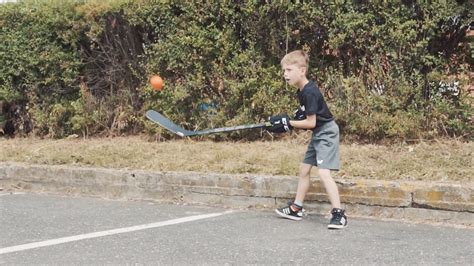 I tyto stanice ale nemohou pokrýt všechny sportovní události a živě vysílat všechna utkání, zápasy, duely, turnaje a šampionáty. Tečování: Jedna z dovedností, bez které se dnes v hokeji ...