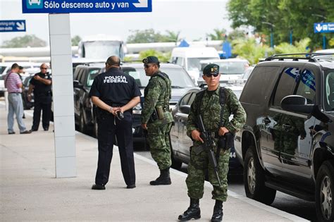 Mexico Creates National Guard Tourist Battalion To Protect Popular