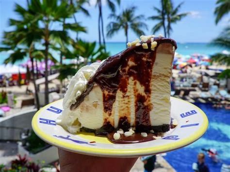 Named for Hawaii's most famous citizen and the | Waikiki food, Best