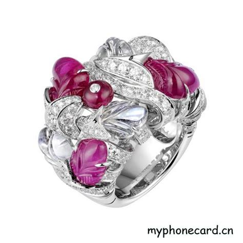 The golden age of cartier design is considered to be between the 1920s and 1930s, the height of art deco's timeless elegance. Jewelry Trends: Cartier High Jewelry Collection at Antique ...