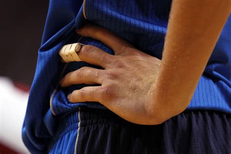 May 21, 2018 · to diagnose a broken finger, your orthopedic doctor will need to perform multiple tests. What to Do to Treat a Sprained Finger