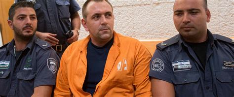לראשונה אומר למצלמות ראש המכון לרפואה משפטית, דר חן קוגל, שיש ראיית זהב שעשויה לזכות את. עוה"ד של זדורוב: הבקשה למשפט חוזר - אם הפצצות | כאן