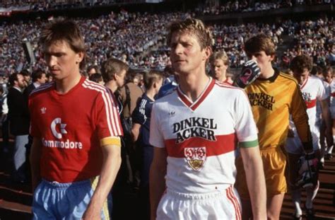 Olympiastadion münchen got built to serve as the flagship venue of the 1972 olympic games. Diesen Pokal des Deutschen Fußball-Bundes (DFB) wollen der ...