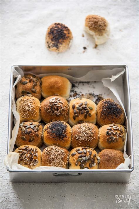 Bakken.com strives to provide the latest, most comprehensive information and news regarding the energy industry. Zelf breekbrood bakken - recept - Rutger Bakt