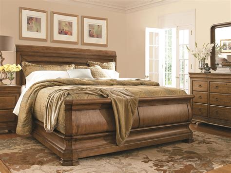 07175b Universal New Lou Queen Sleigh Bed Rudd Furniture