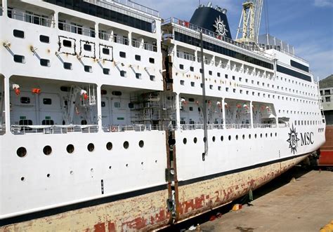 Browse all 19 types of msc opera cabins and staterooms. MSC Sinfonia deck plan | CruiseMapper