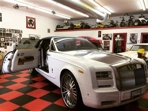 How much does it cost to wrap a truck hood. How Much Does It Cost To Wrap A Car? | Elite Tint