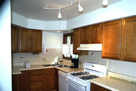 In her spare time she enjoyed going to garage sales, thrift shopping. 219 Colony Drive, Davenport, Iowa 52806 - SOLD!!!