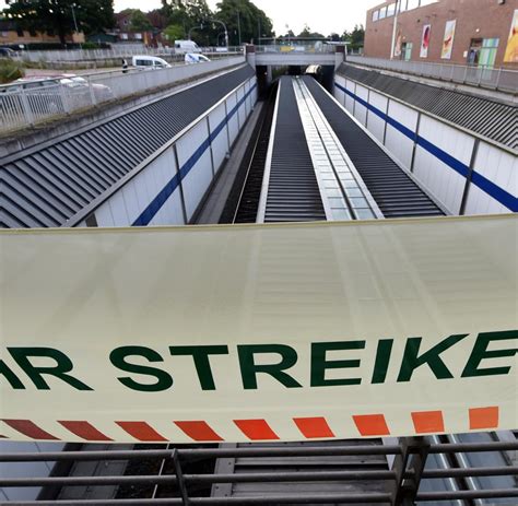 165 178 tykkäystä · 1 318 puhuu tästä. Deutsche Bahn: Lokführer kündigen Streik für diesen Montag ...