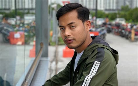 Dalam 10 barisan pelakon polis evo 2, ada tiga orang yang raline shah tak ingat nama. "Tiga Kali Saya Tolak Tawaran Polis Evo 2, Tetapi…" Syafie ...