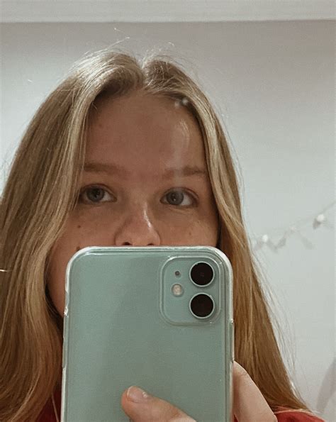 pin de ryme ryme em aesthetic girl acessórios iphone iphone espelho
