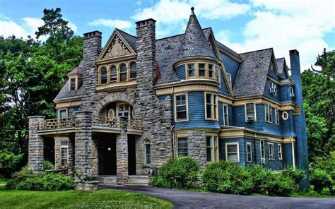 Victorian Style Mansion Home Designing Online