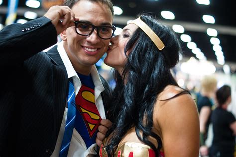 Wonder Woman Kissing Clark Kent Superman Comic Con Inter Flickr