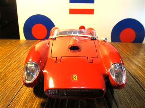 Bburago Ferrari Testa Rossa Aukro