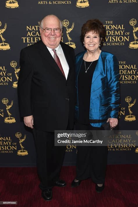 Verne Lundquist And Nancy Lunquist Attend The 38th Sports Emmy Awards News Photo Getty Images