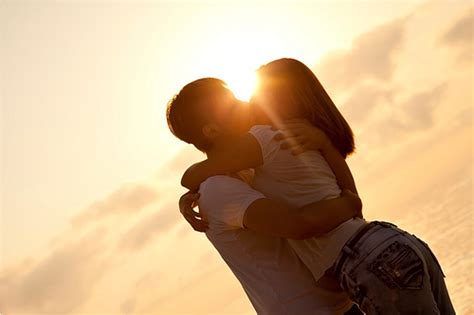 You will rarely (and probably never) find a cancer man in a relationship with a woman he just met. 8 Things A Man Will Only Do For The Woman He Really Loves