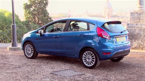 Ford fiesta 5 doors 2013 was first presented by ford in 2013. Ford SYNC im neuen Ford Fiesta 2013 - YouTube