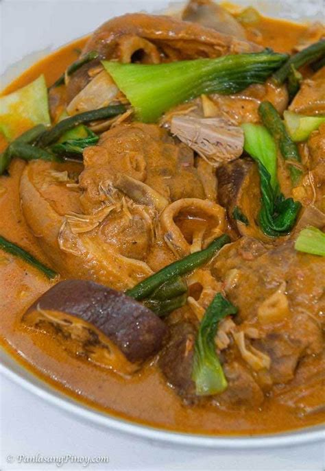 How To Make Pata Kare Kare Recipe Kare Kare Pork Dishes Food