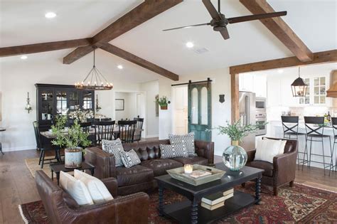 You'd think because she has five kids —and goofball chip gaines as a husband—that this area would be totally chaotic. Photos | HGTV's Fixer Upper With Chip and Joanna Gaines ...