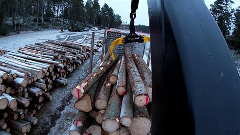 Loading A Load Of Timber On A Timbertruck 7 Youtube
