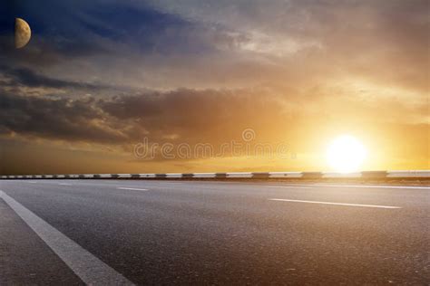 Sunset Over Highway Stock Image Image Of Sundown Dusk 16069629