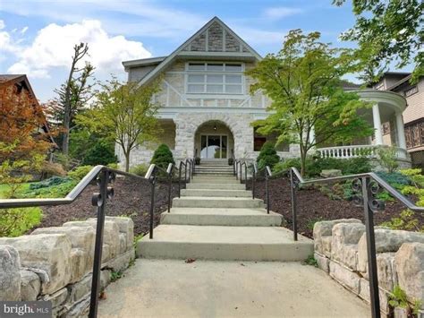 1895 Historic House For Sale In Pottsville Pennsylvania — Captivating