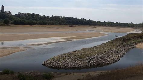 Neverovatni Snimci Iz Francuske Najveća Reka U Zemlji Gotovo Presušila