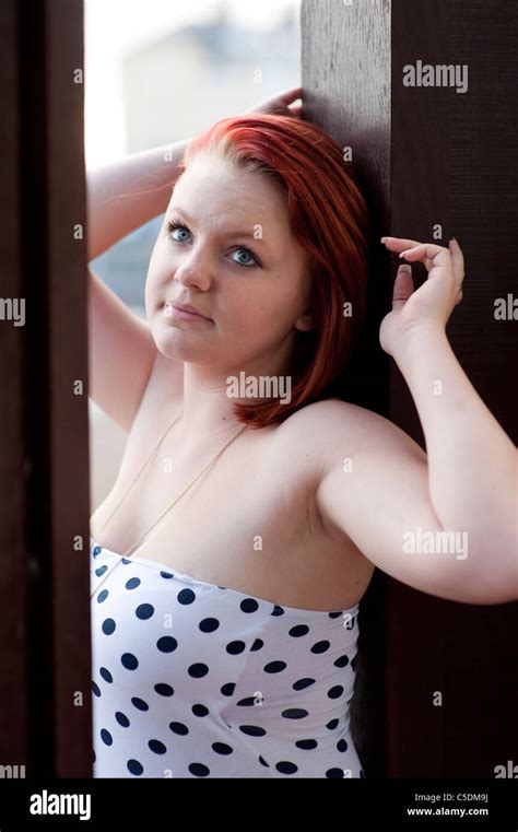 Portrait Chubby Red Haired Girl Fotos Und Bildmaterial In Hoher