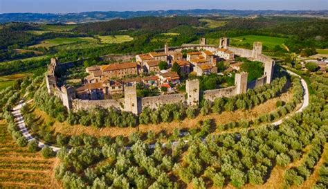 Monteriggioni A Medieval Walled Town In Tuscany What To See