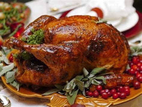 Read on to see which stores are offering a free or cheap turkey. Easy Thanksgiving Turkey Recipe: How to Cook Tender Juicy ...